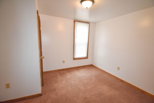 Building Photo - *** PENDING   APPLICATION ***