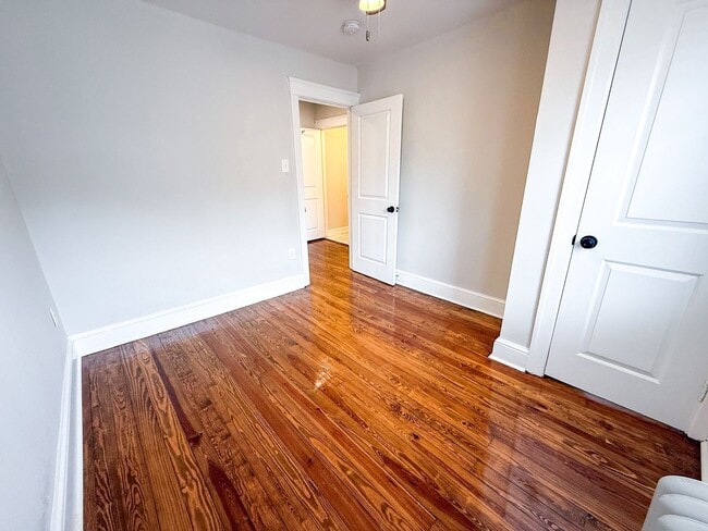 Building Photo - Stunning 3-Bedroom Twin Home in the Heart of Phoenixville! Available NOW!