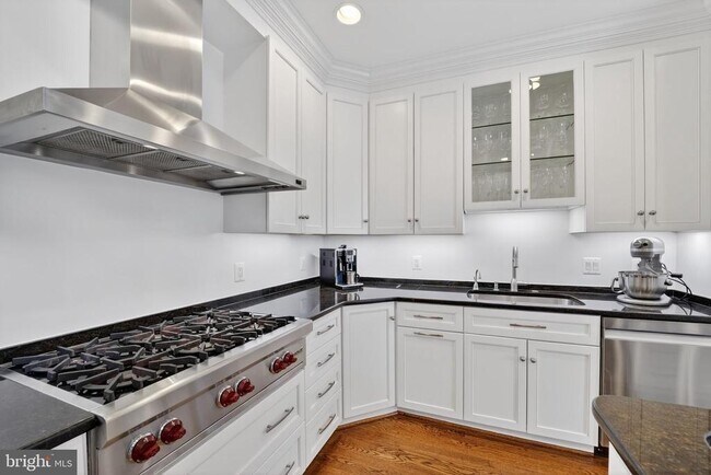 Building Photo - 5115 Cape Cod Ct
