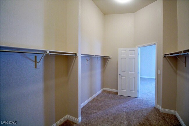 Building Photo - 8337 Christinas Cove Ave