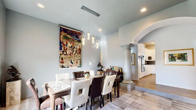 Building Photo - Move in Special Luxury 4 bedroom 4.5 bathr...