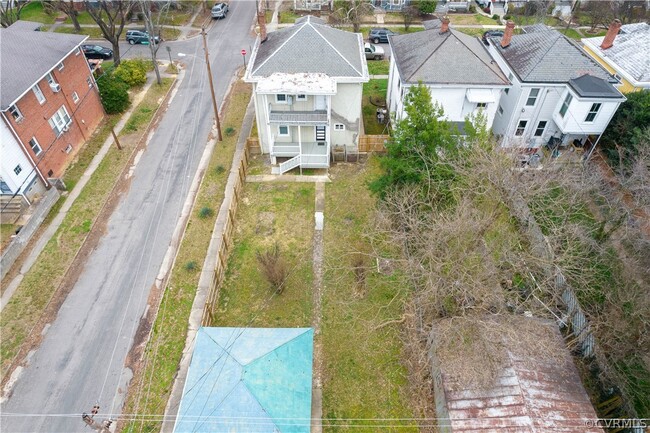 Building Photo - 2726 Hanes Ave