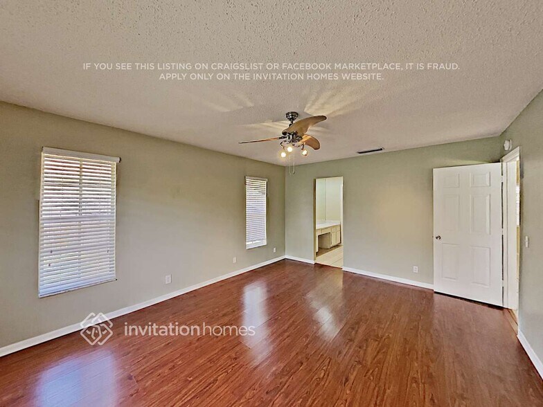 Building Photo - 12725 Newton Pl