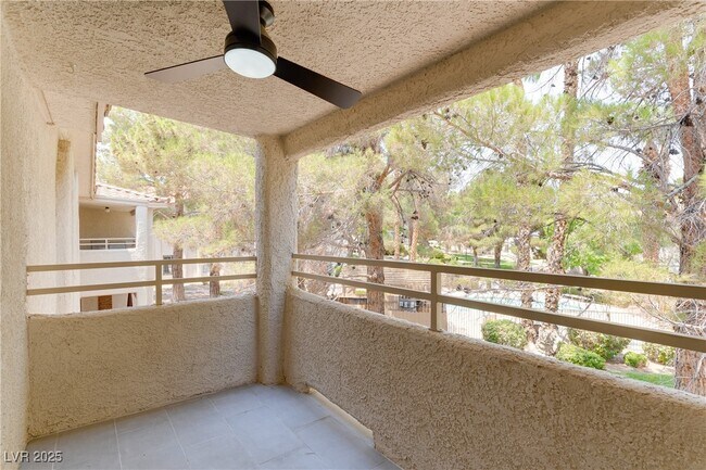 Building Photo - 2629 S Durango Dr