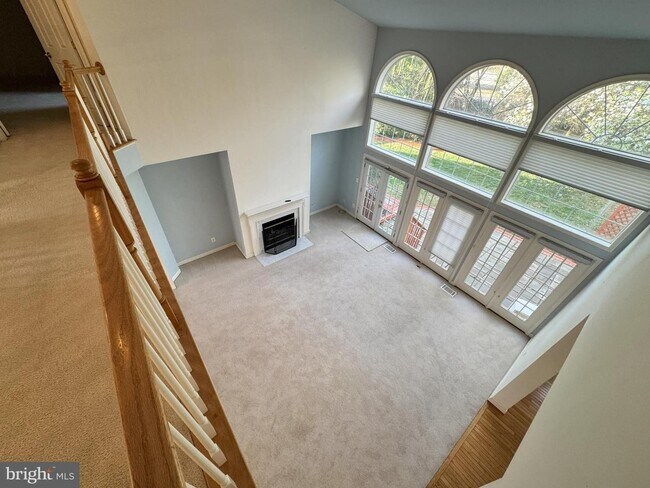 Building Photo - A rare opportunity to experience spacious, sophisticated living in a premier location.