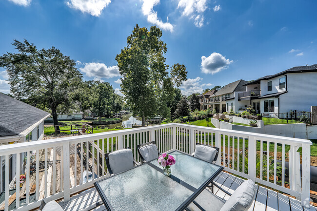 Building Photo - 5110 Pleasure Lake Dr