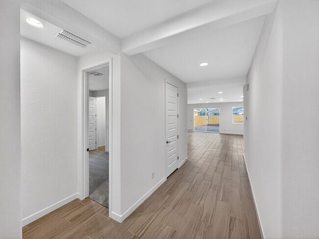 Building Photo - New Home at Wester Gardens! 4 Bedroom 3 Bathrooms!