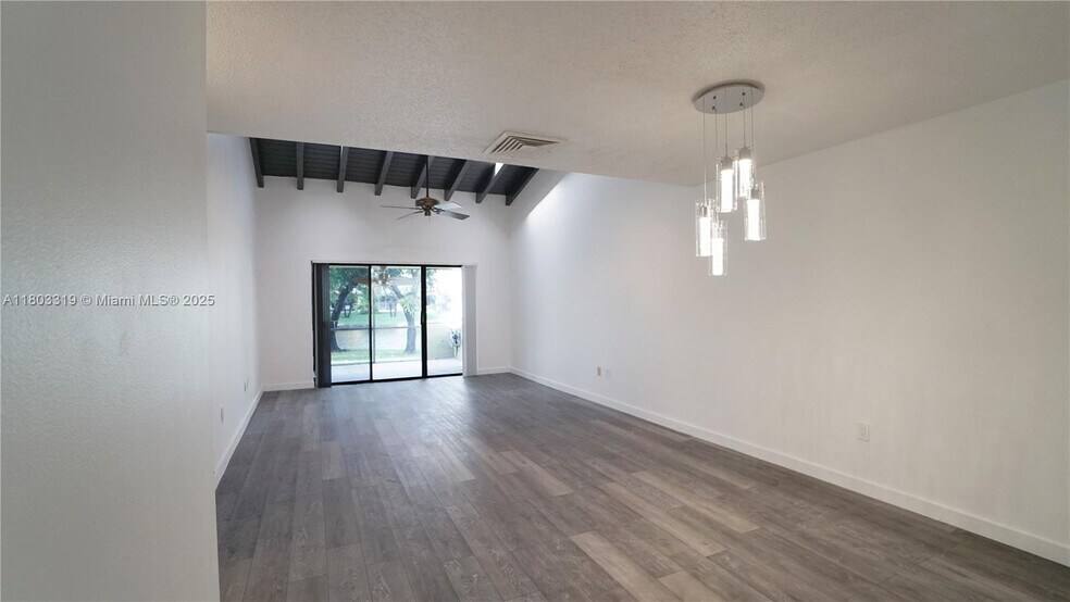 Building Photo - 3823 Estepona Ave