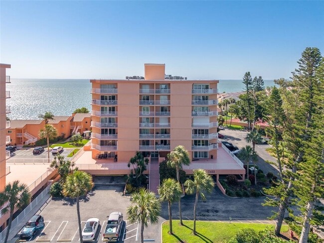 Building Photo - 7432 Sunshine Skyway Ln S