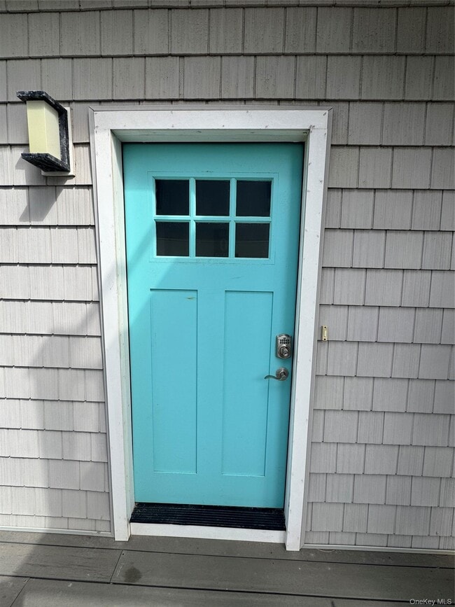 Building Photo - 16 Florida St