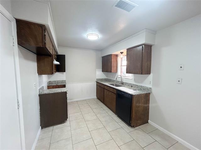 Building Photo - 2641 Arlington Ln