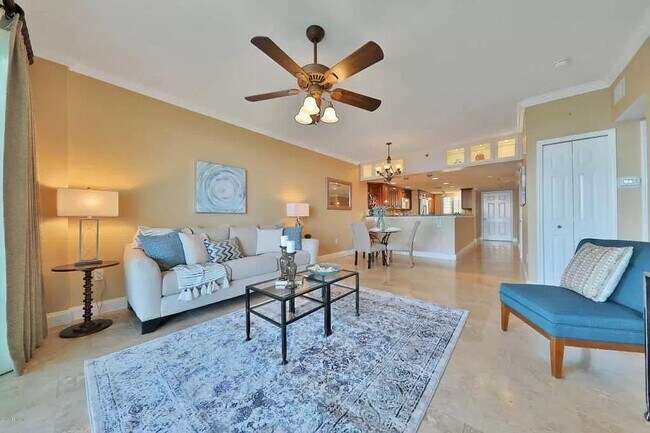 Building Photo - 157 Marine St