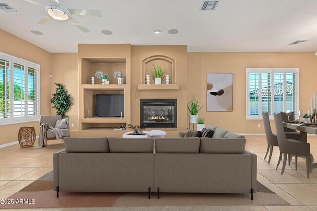 Building Photo - 14806 Luna Cir
