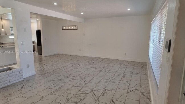 Building Photo - 12140 NE Miami Ct