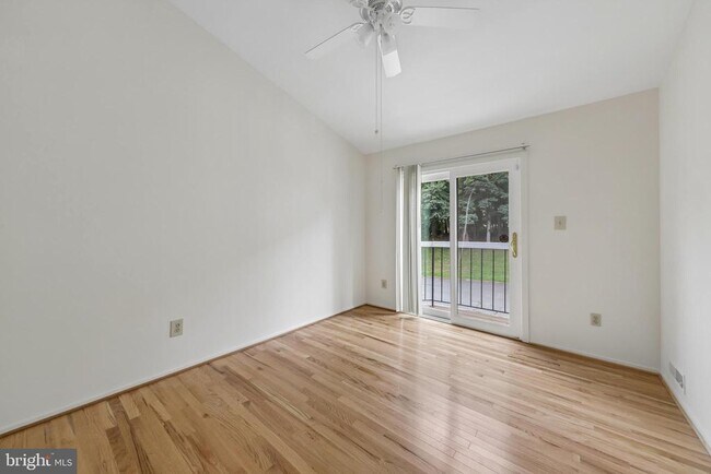 Building Photo - 10739 Mist Haven Terrace