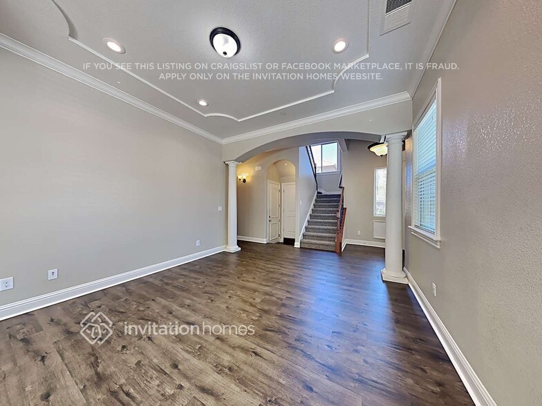 Building Photo - 6105 Via Presidio Ln