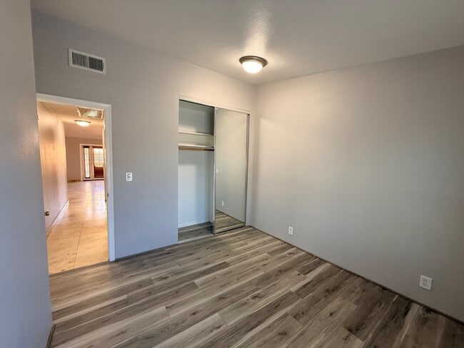 Building Photo - 14203 N 19th Ave