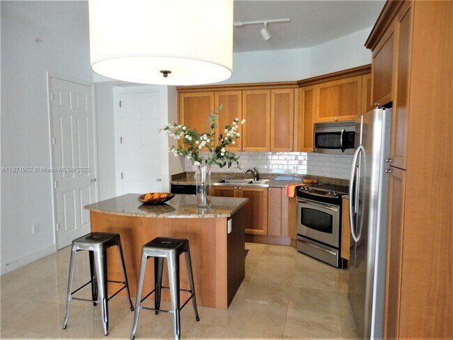 Building Photo - 55 Merrick Way