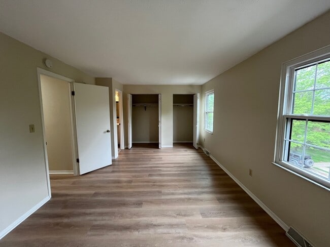 Building Photo - 7426 Lighthouse Point