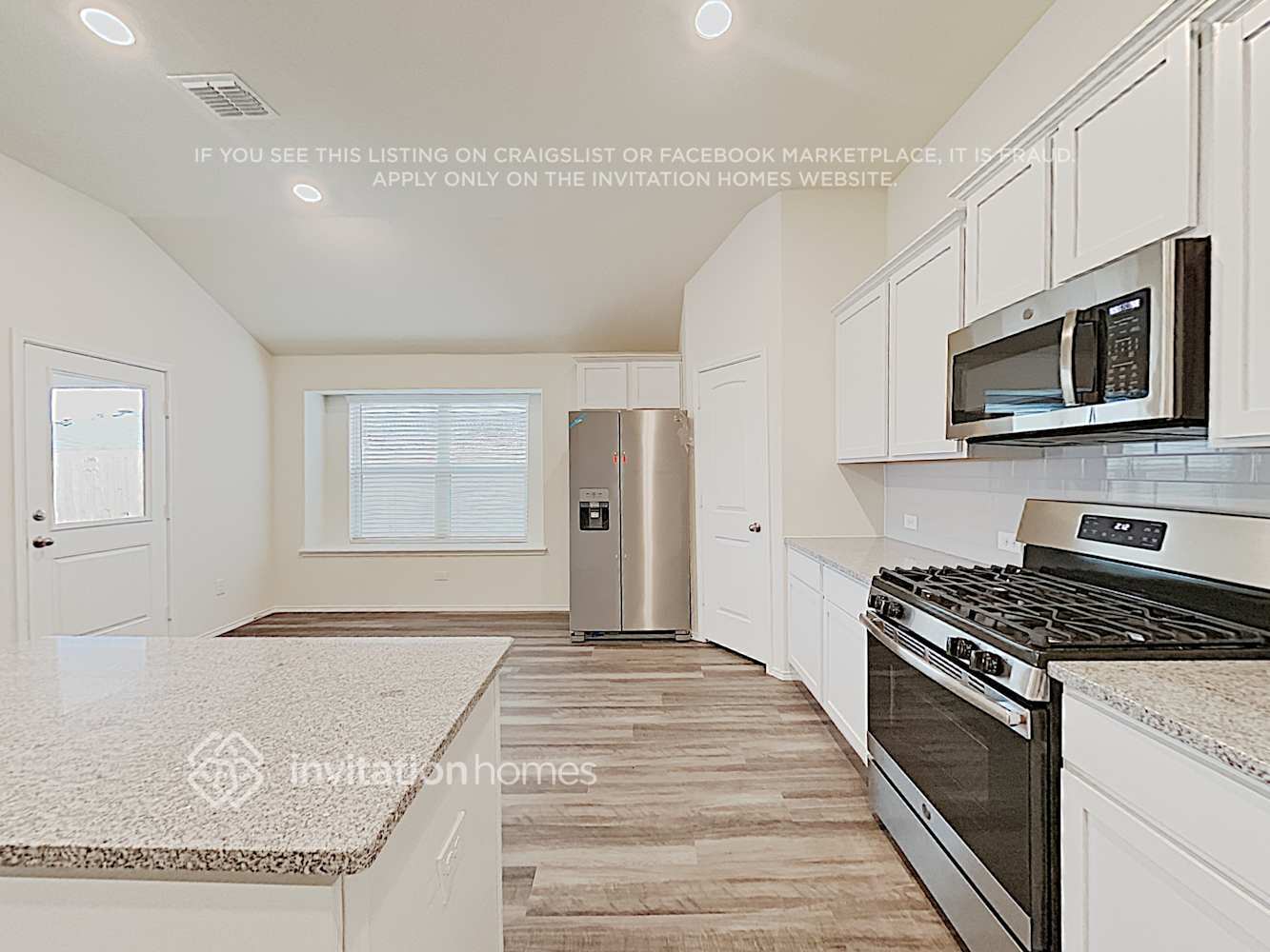 Building Photo - 14464 Artisan Dr