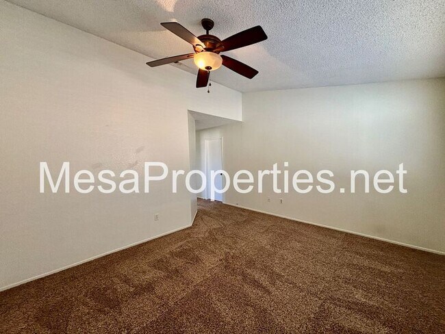 Building Photo - 14145 Heritage Ct