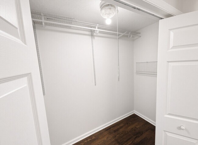 Building Photo - 323 Farm Pl Ct NE