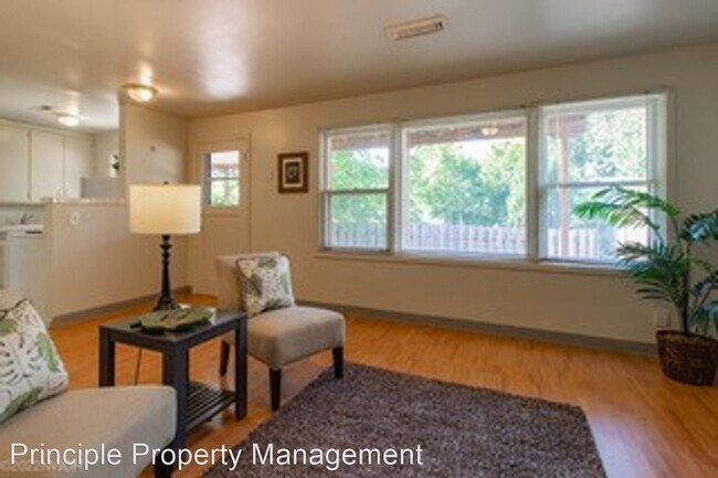 Building Photo - 3 br, 2 bath House - 1810 Fairmount Blvd.