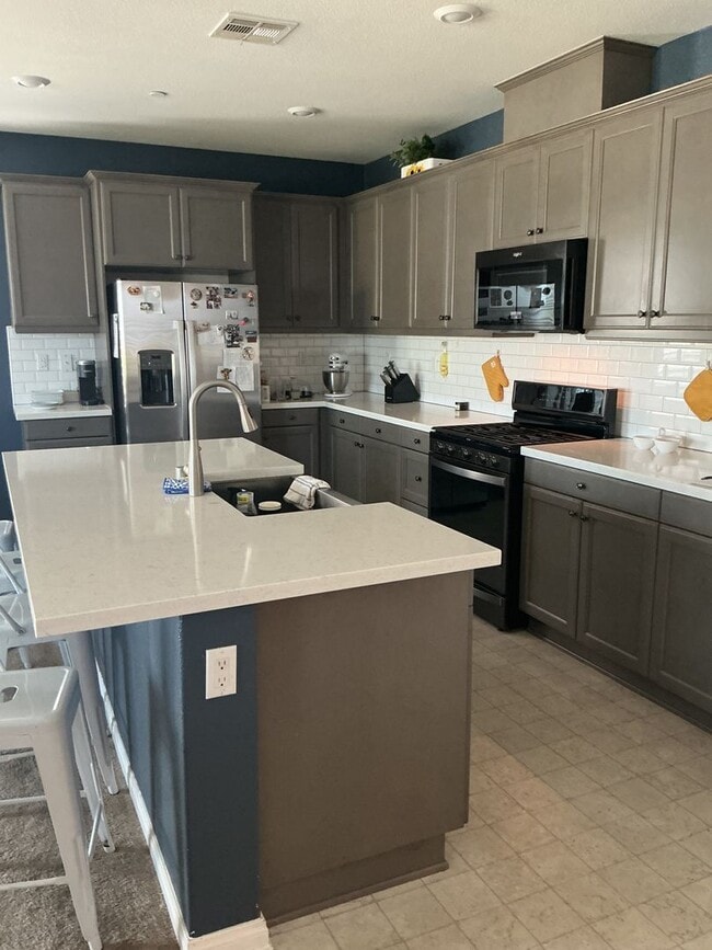 Building Photo - 7869 Boot Straps Ct