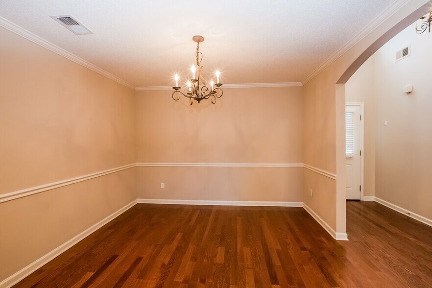 Building Photo - 11660 Dempsey Dr