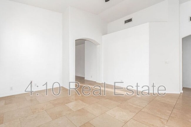 Building Photo - 31205 N 45th St