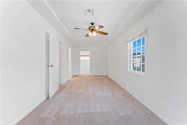 Building Photo - Classic Burbank Home