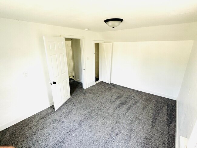 Building Photo - 1170 Stoughton Ave