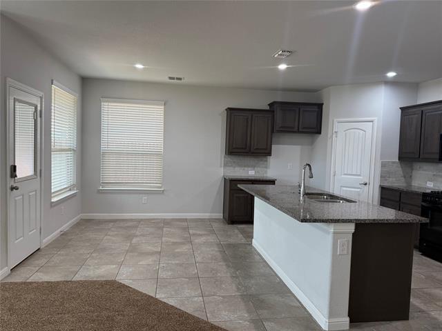 Building Photo - 4928 Sugarcane Ln