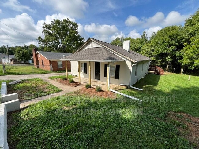 Building Photo - 65 Barber St NW