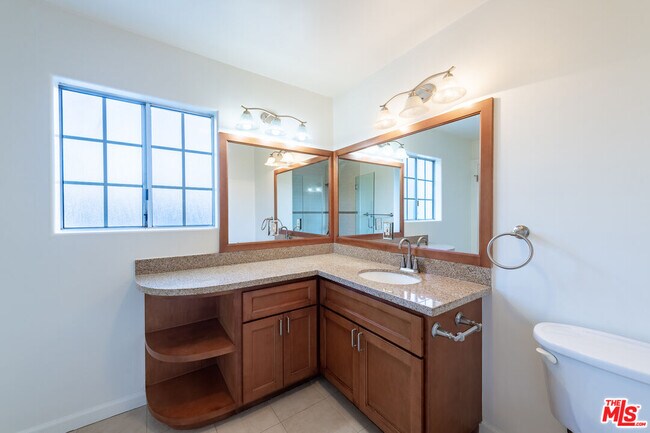 Building Photo - 5426 Colfax Ave