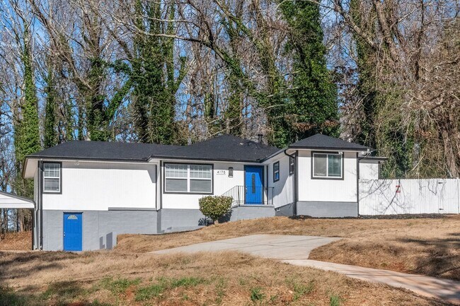 Building Photo - WELCOME HOME!