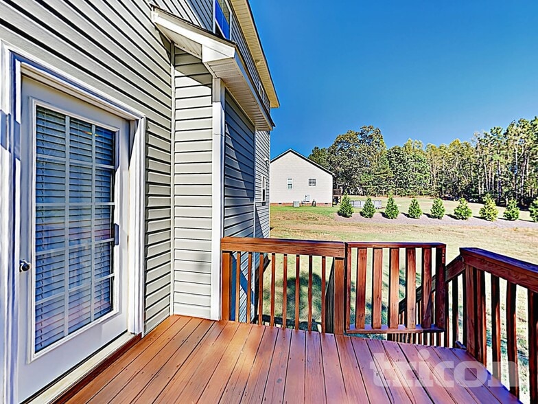 Building Photo - 69 Diamond Creek Dr