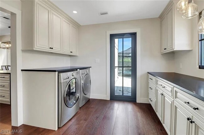 Building Photo - 16704 Bobcat Dr