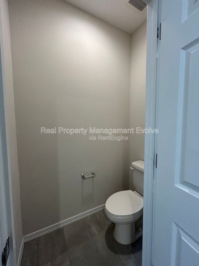 Building Photo - 17655 W Pueblo Ave