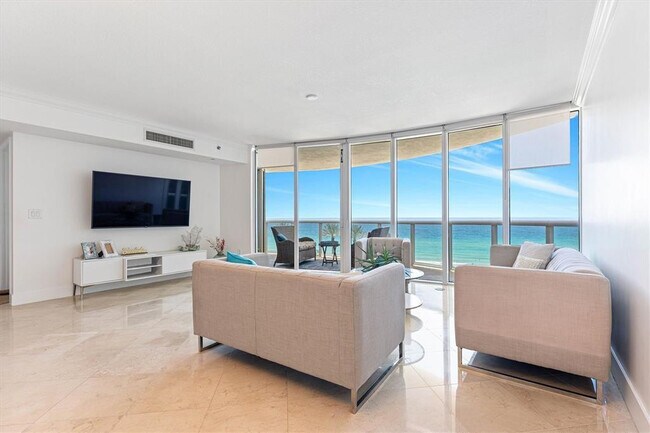 Building Photo - 17201 Collins Ave