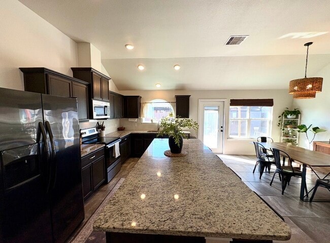 Building Photo - 7509 Loyd Neal Dr