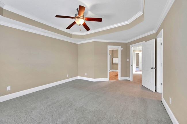 Building Photo - 2401 Dovedale Ct