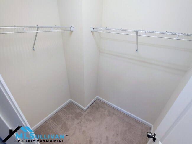 Building Photo - 5454 Jessip St