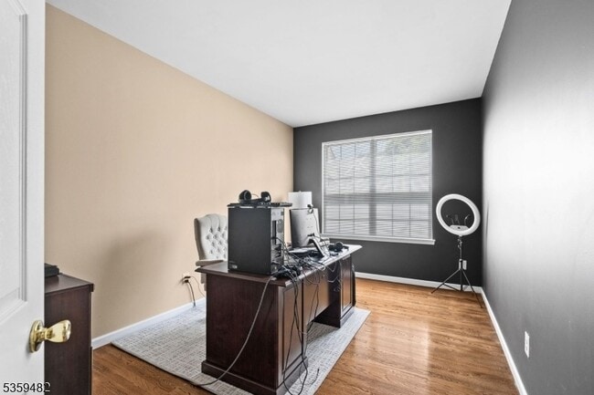 Building Photo - 13 Goldstar Dr