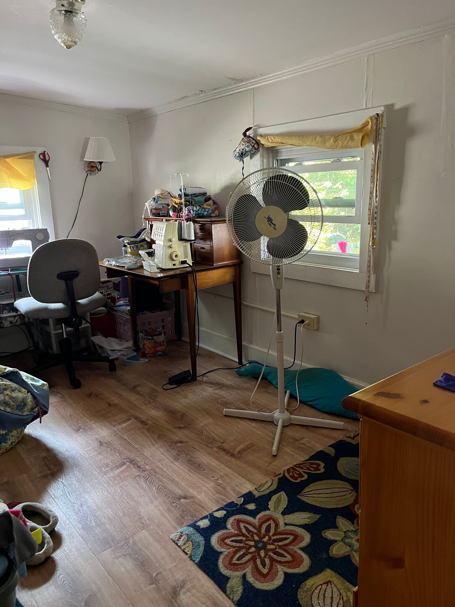 Office - 9' x 12' - 49 Grove St