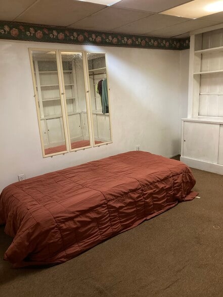 Building Photo - 764 Lenore Ln