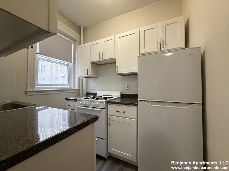 Building Photo - 1255 Boylston St