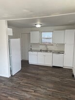 Building Photo - 638 E Jenkins Ave