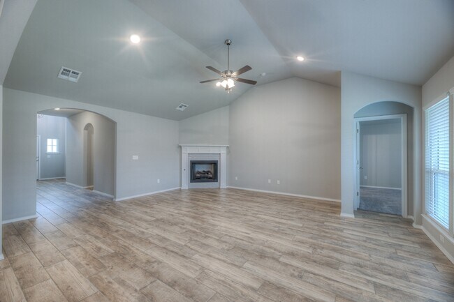 Building Photo - 3710 S 13th Pl