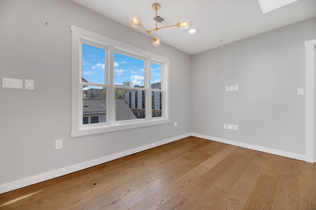 Building Photo - 6914 Willow St NW